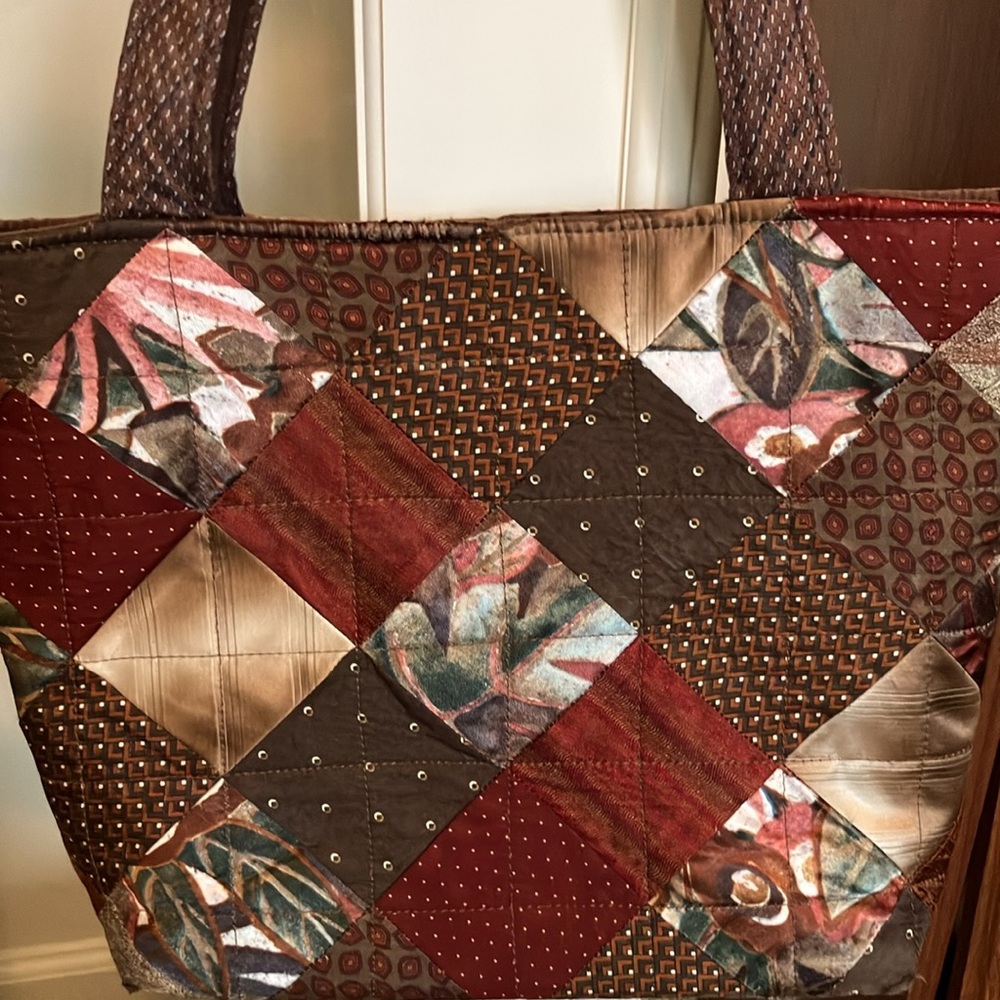 Woman’s silk tote bag